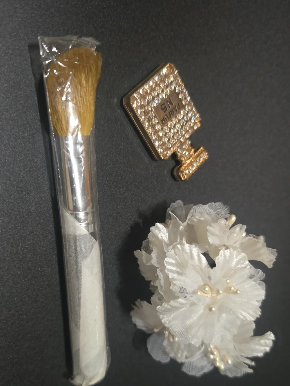 🧚‍♀️Bare Escentuals Rare Tapered Blush Brush NWT/SEALED